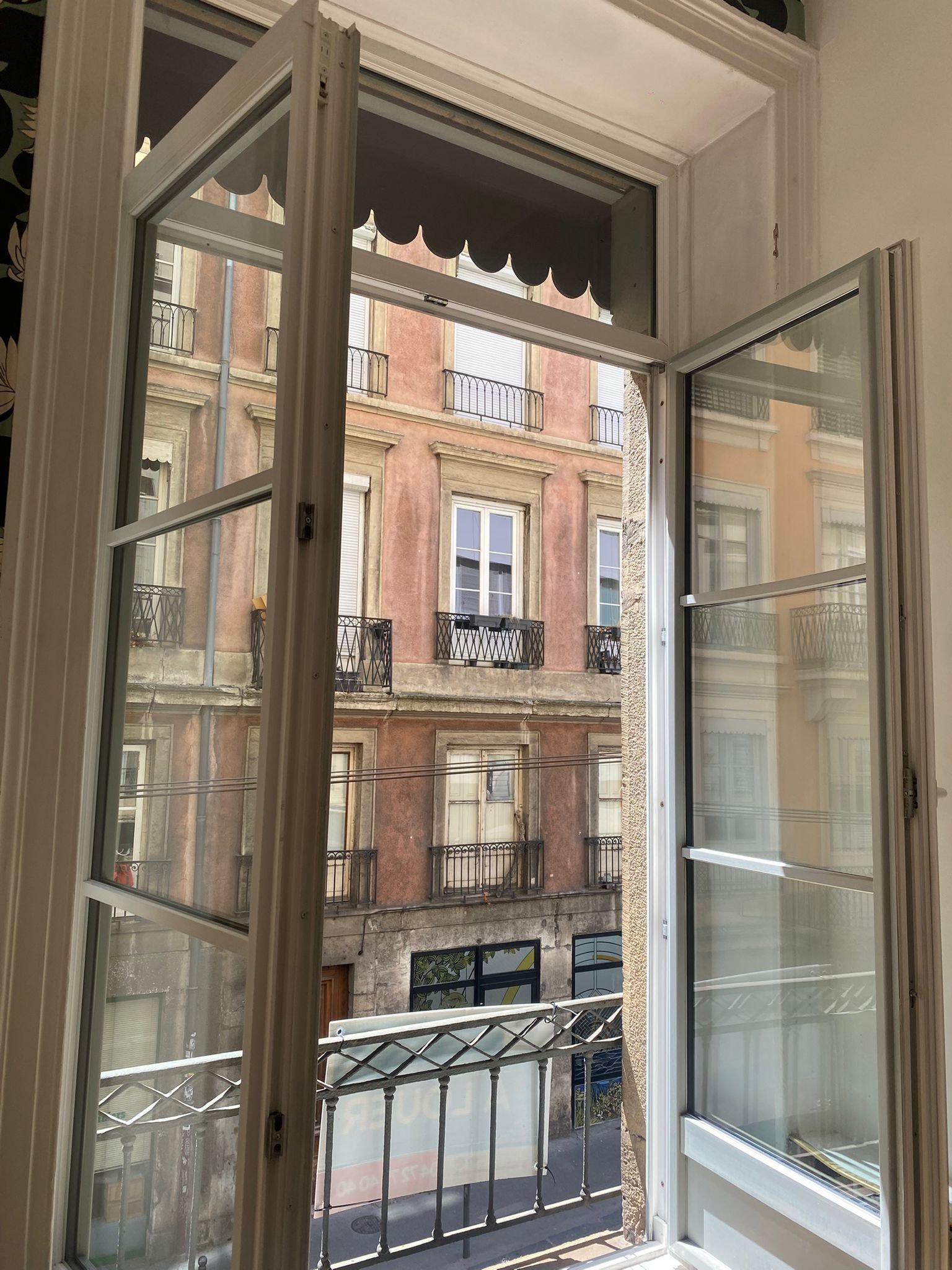 Nettoyage de fin de chantier à la Villa Gillet, Lyon
